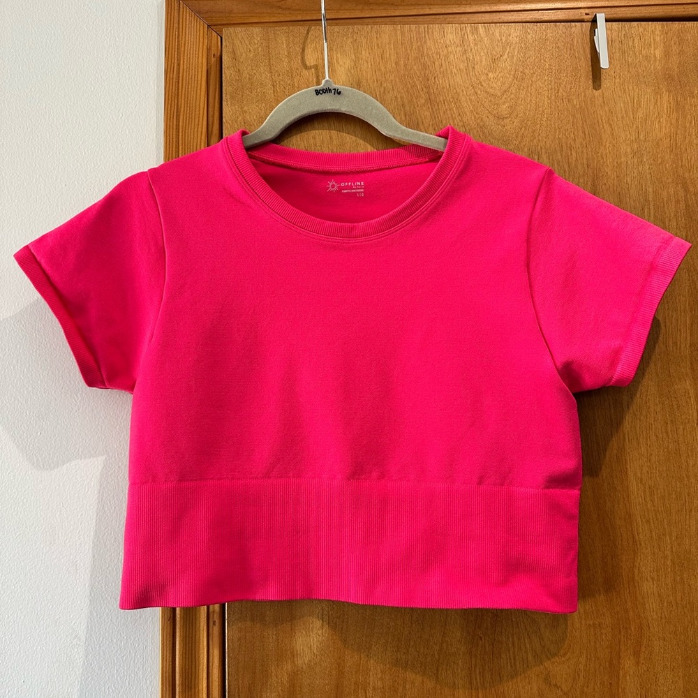aerie Offline Pink Cropped Workout Top